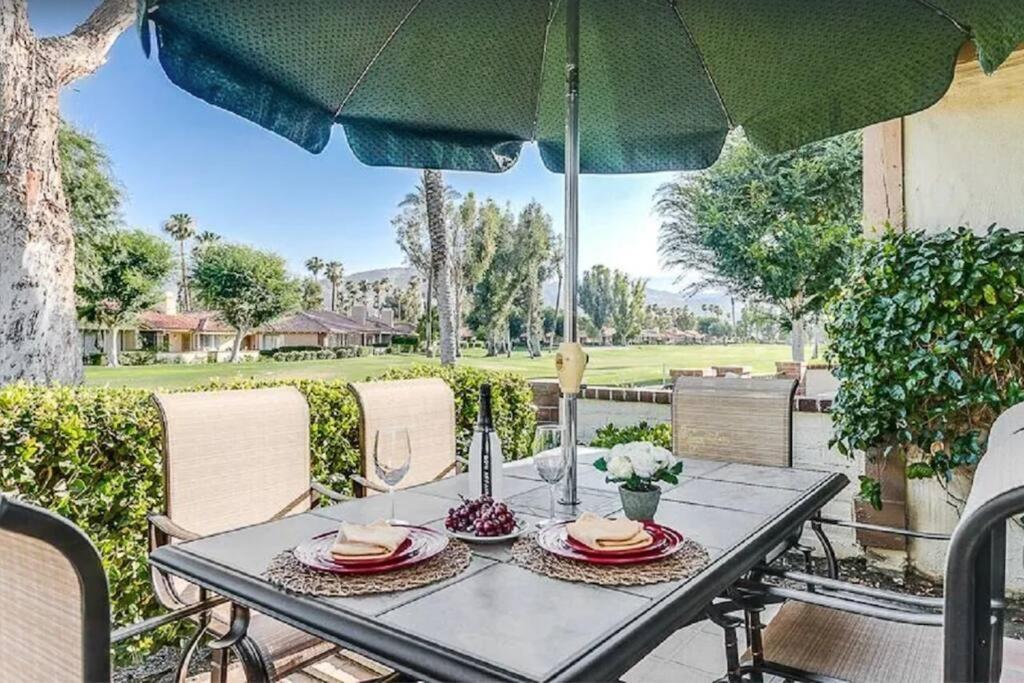 Private Country Club Condo On Awesome Golf Course! Palm Desert Exterior foto